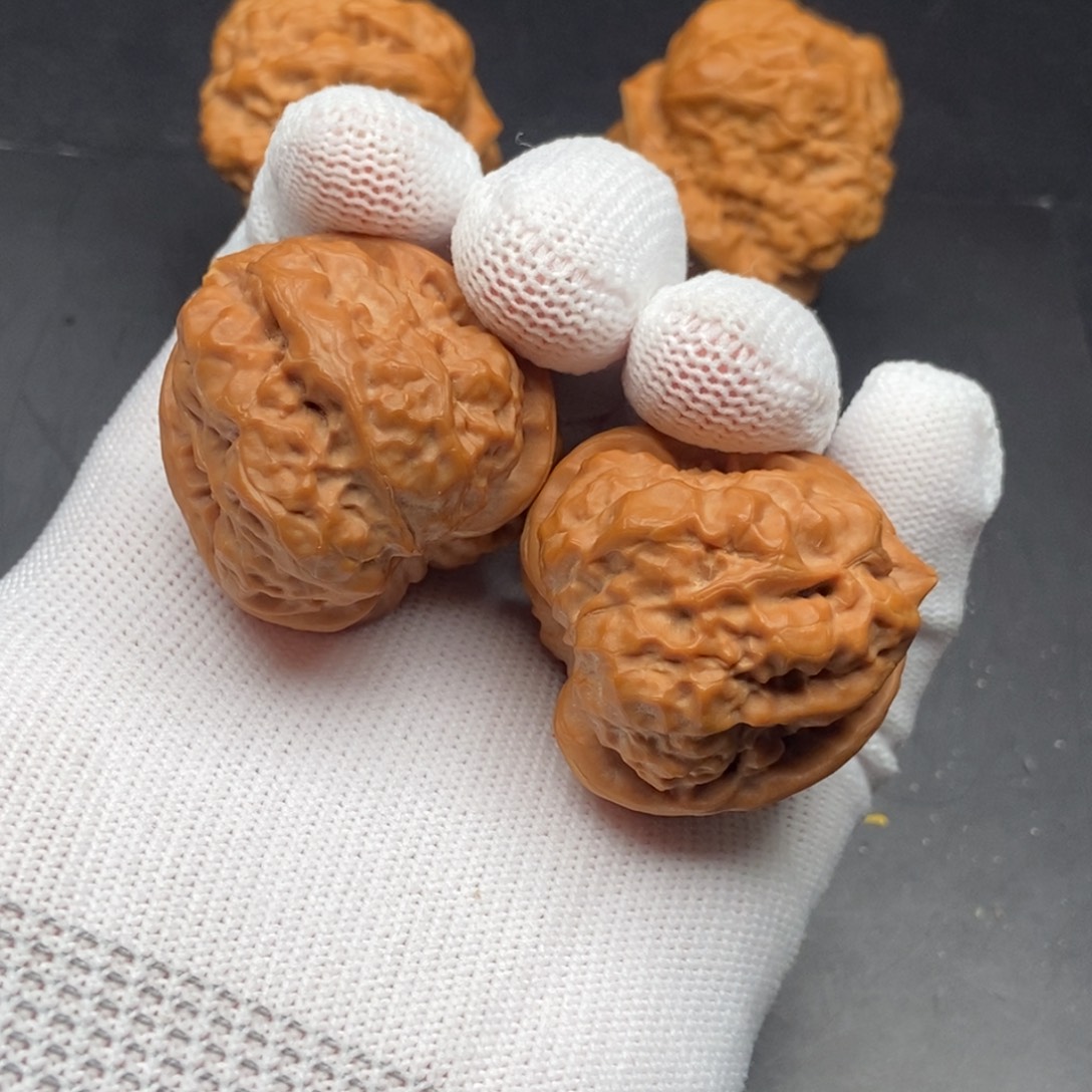 凯***瑟文玩核桃把件蛤蟆头