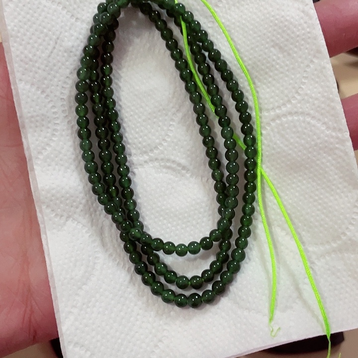 翡翠颈饰未镶嵌翡翠L