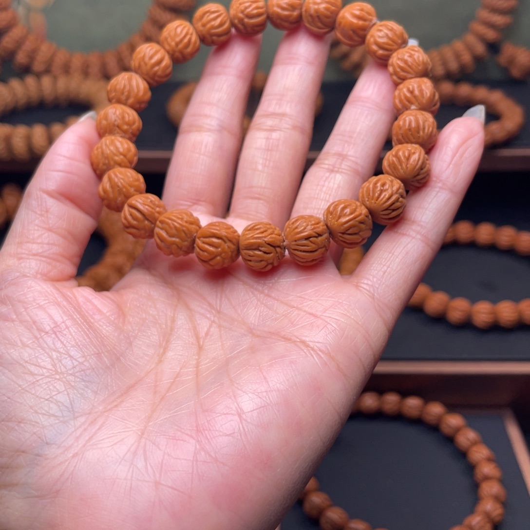 手串桃核11金蟾纹