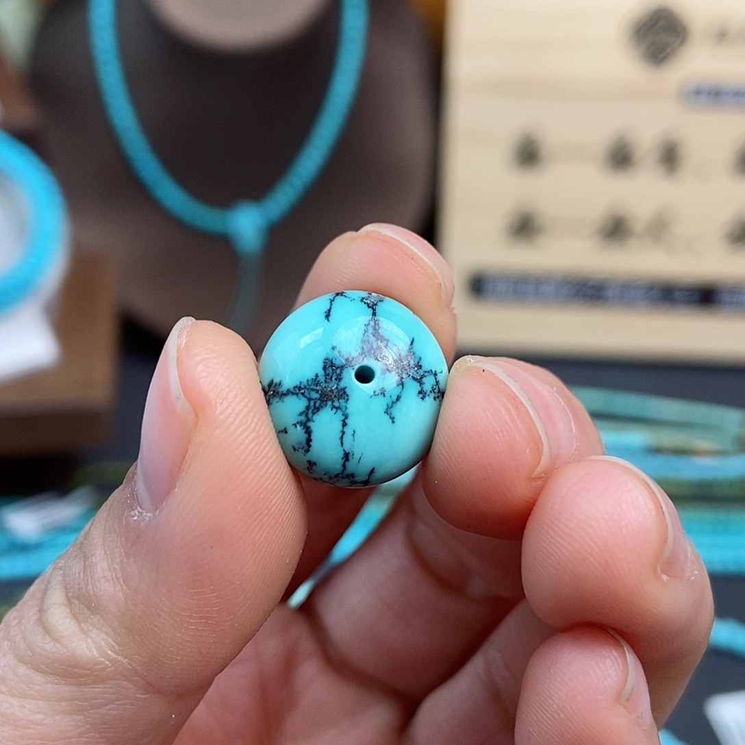 绿松石配饰未镶嵌