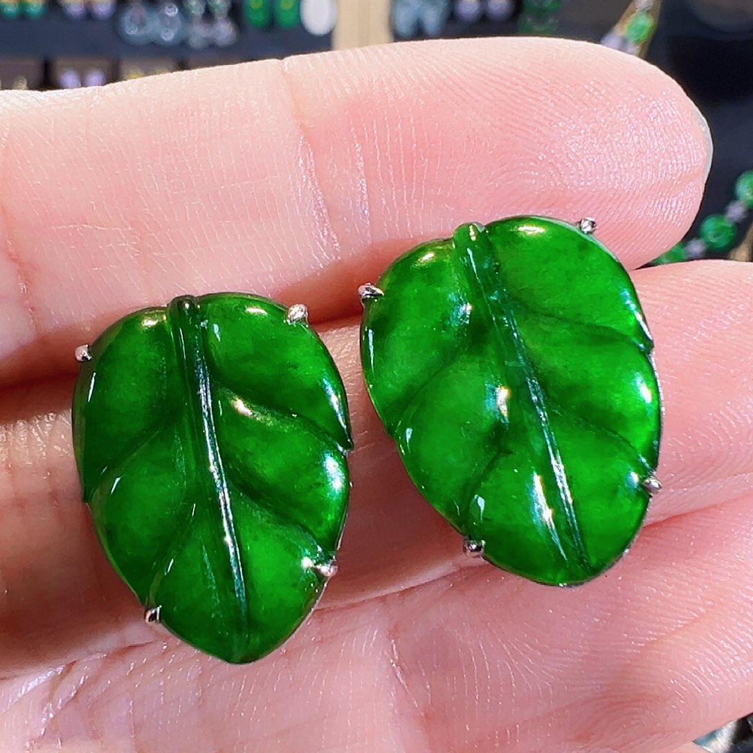 翡翠18K金镶嵌耳饰签收后24小时鉴赏期