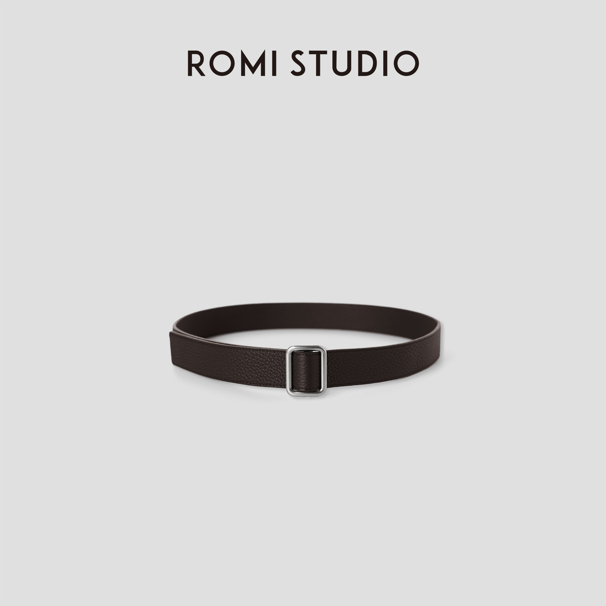 ROMI STUDIO“松弛纽约”荔枝纹头层牛皮极简风无孔腰带RW24LP30853