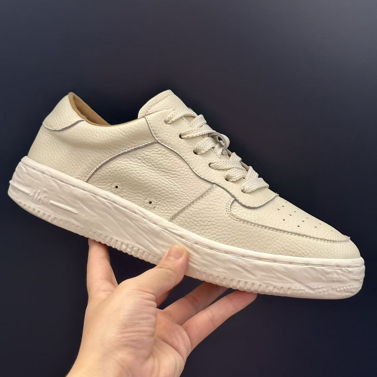 头层牛皮男鞋小白鞋透气休闲皮鞋套筒休闲风车缝线防臭8018