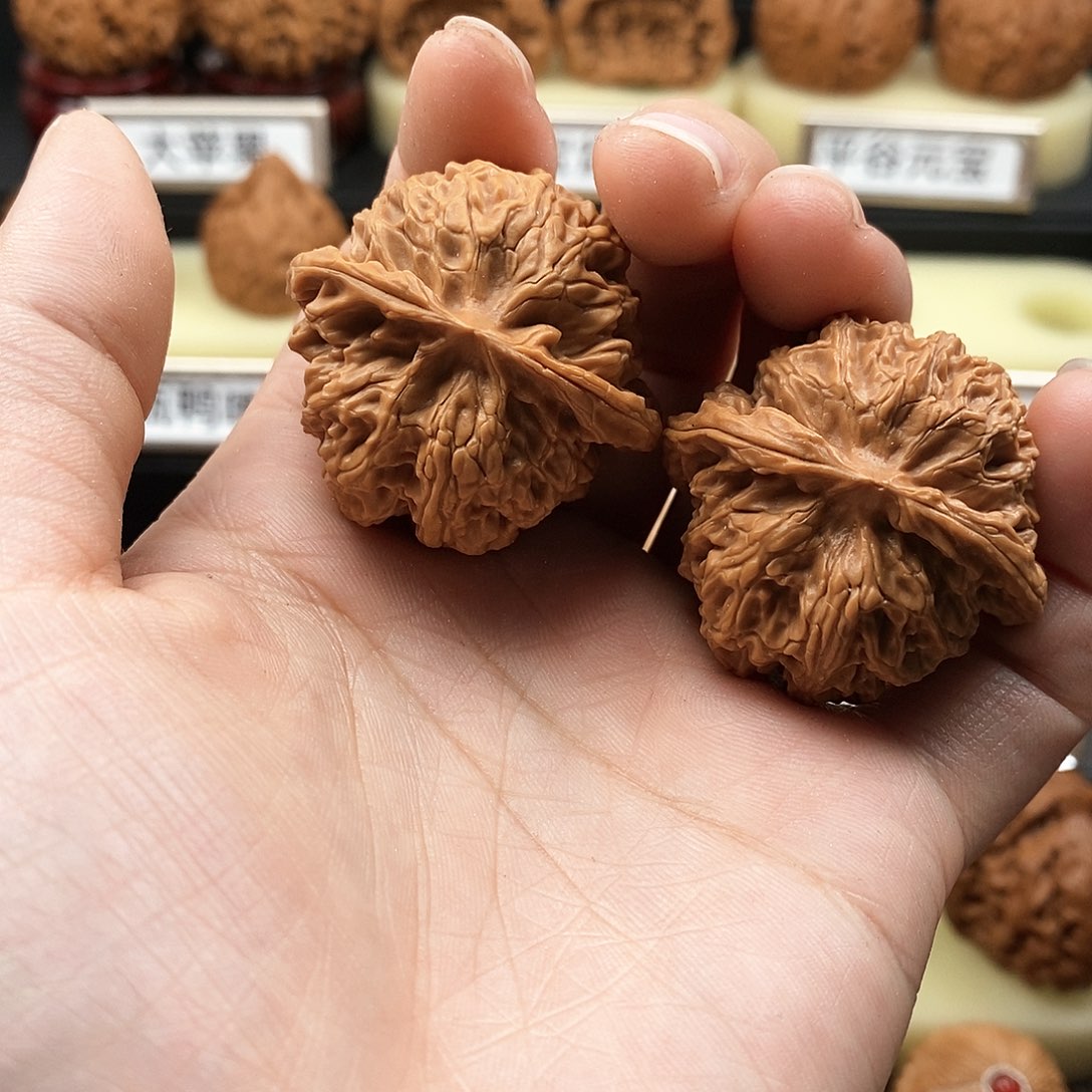 文玩核桃把件苹果园38全品1933