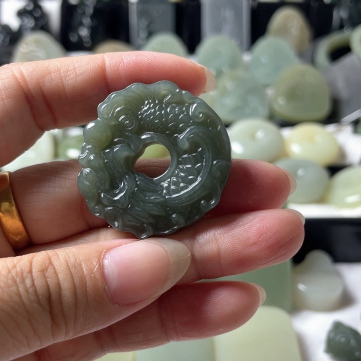 未镶嵌和田玉挂件