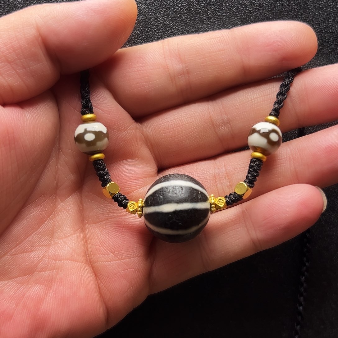 玛瑙/玉髓颈饰合金