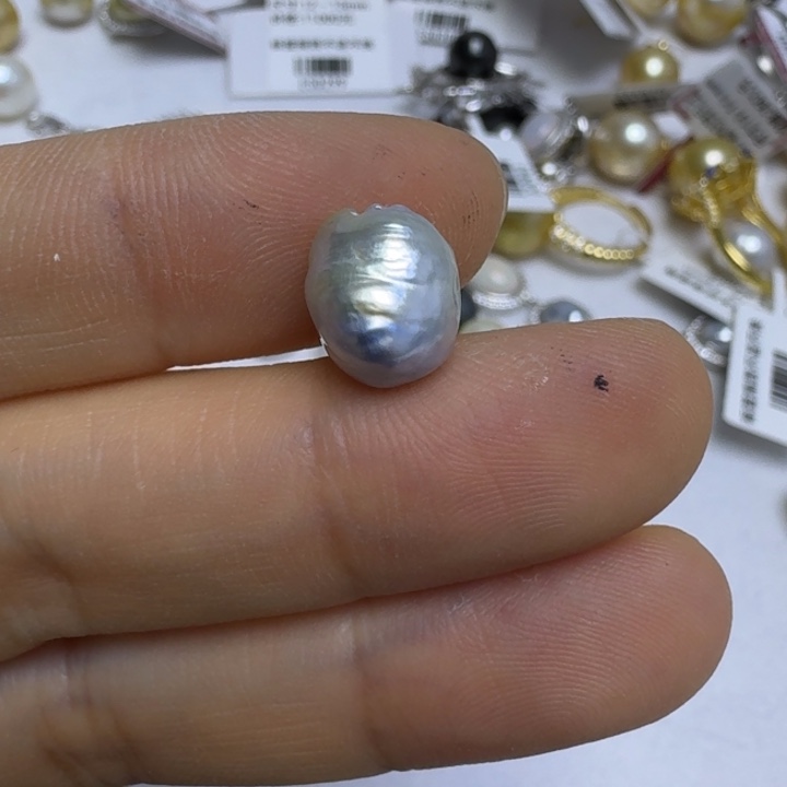 红***肉未镶嵌颈饰海水珍珠