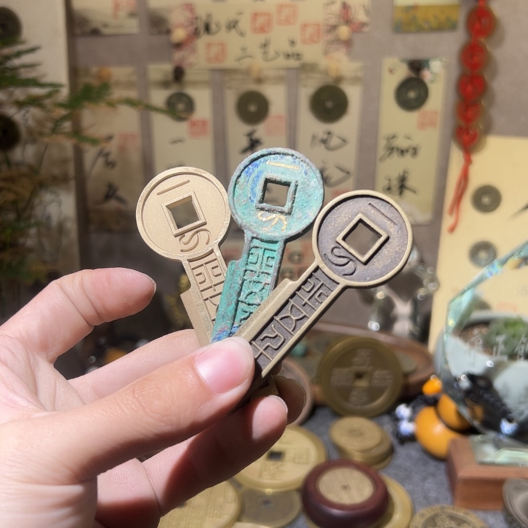 依***旧铜现代仿制工艺品