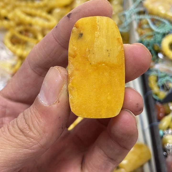 未镶嵌蜜蜡裸石吊坠