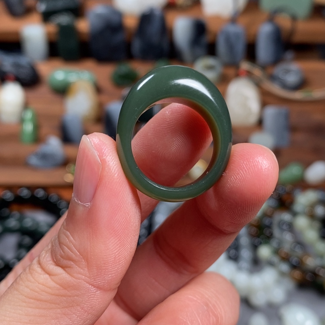 和田玉戒指未镶嵌