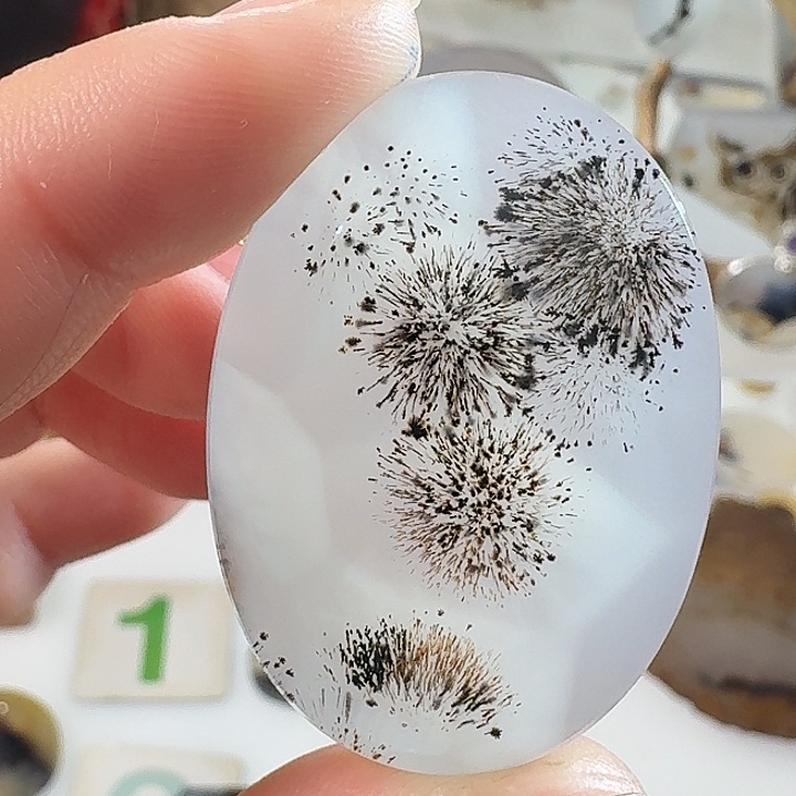 玛瑙/玉髓未镶嵌珠宝半成品