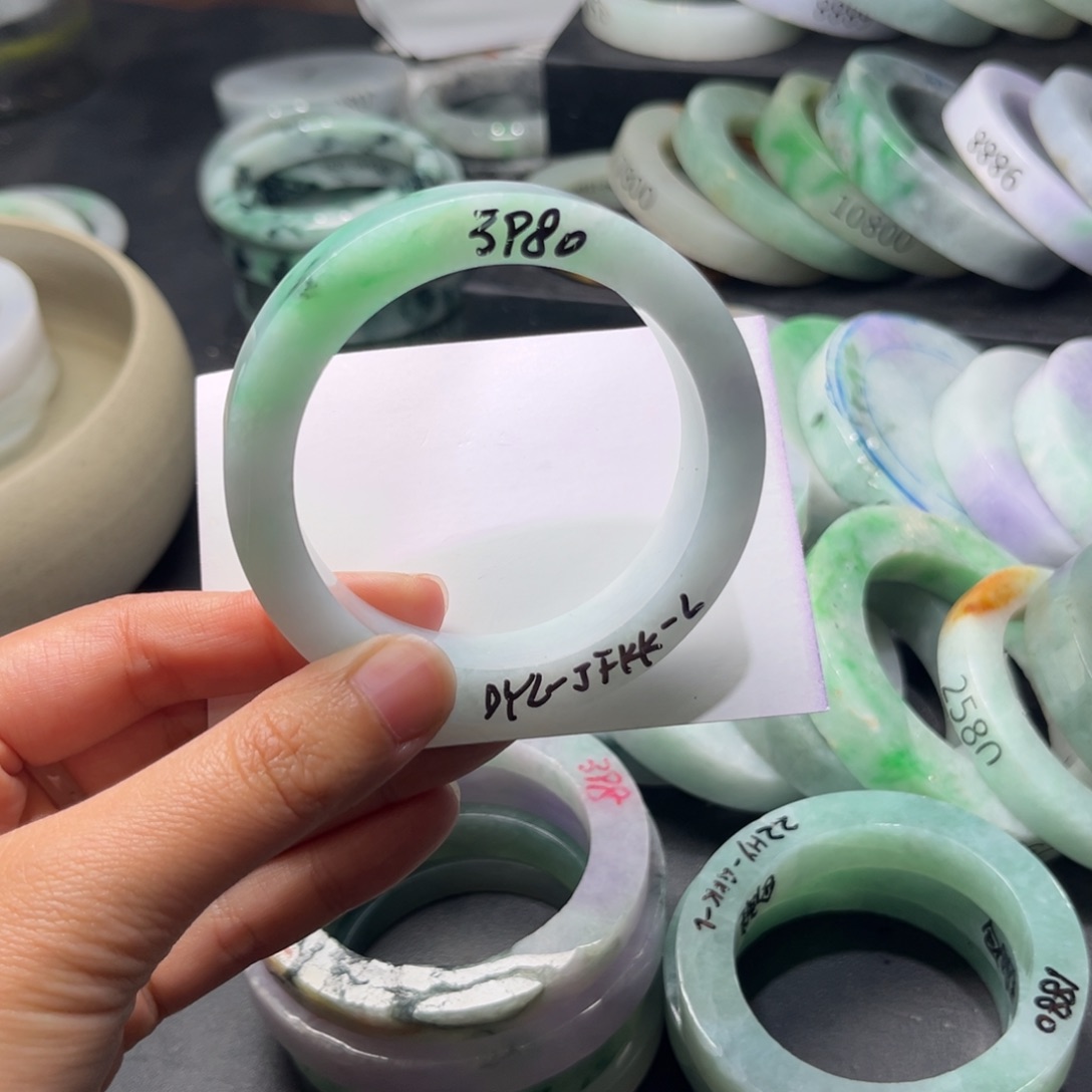 定制翡翠翡翠手镯未镶嵌