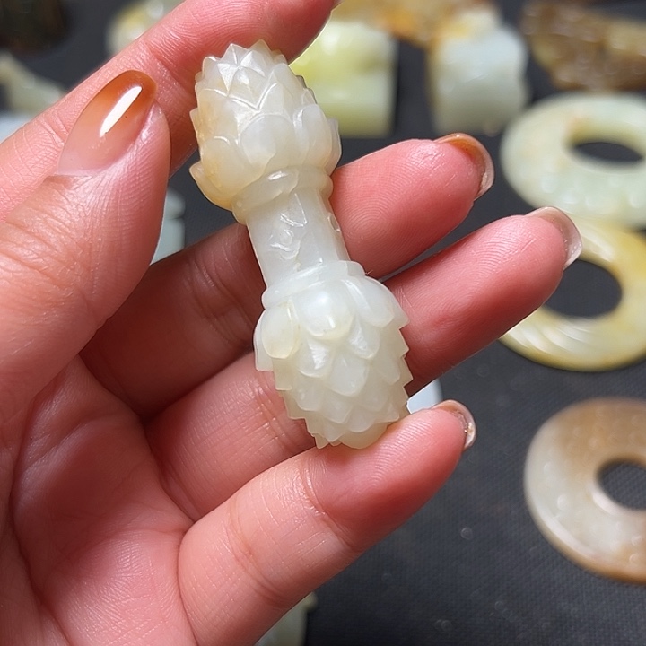 上***裕和田玉（糖玉）未镶嵌挂件