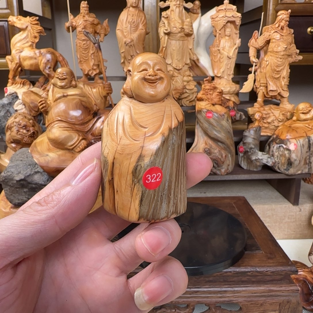 崖柏小木匠艺雕一物一拍