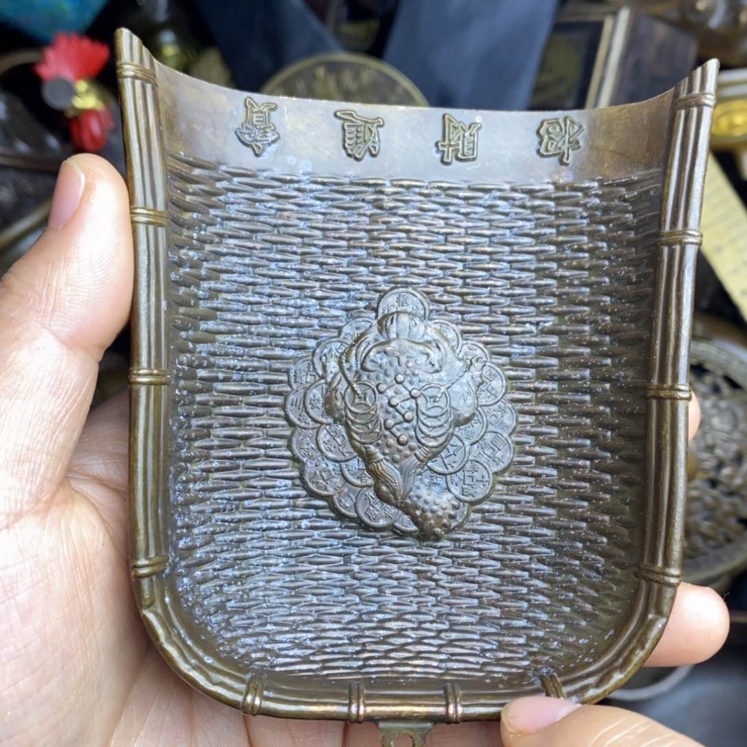 精美铜器，点击下单