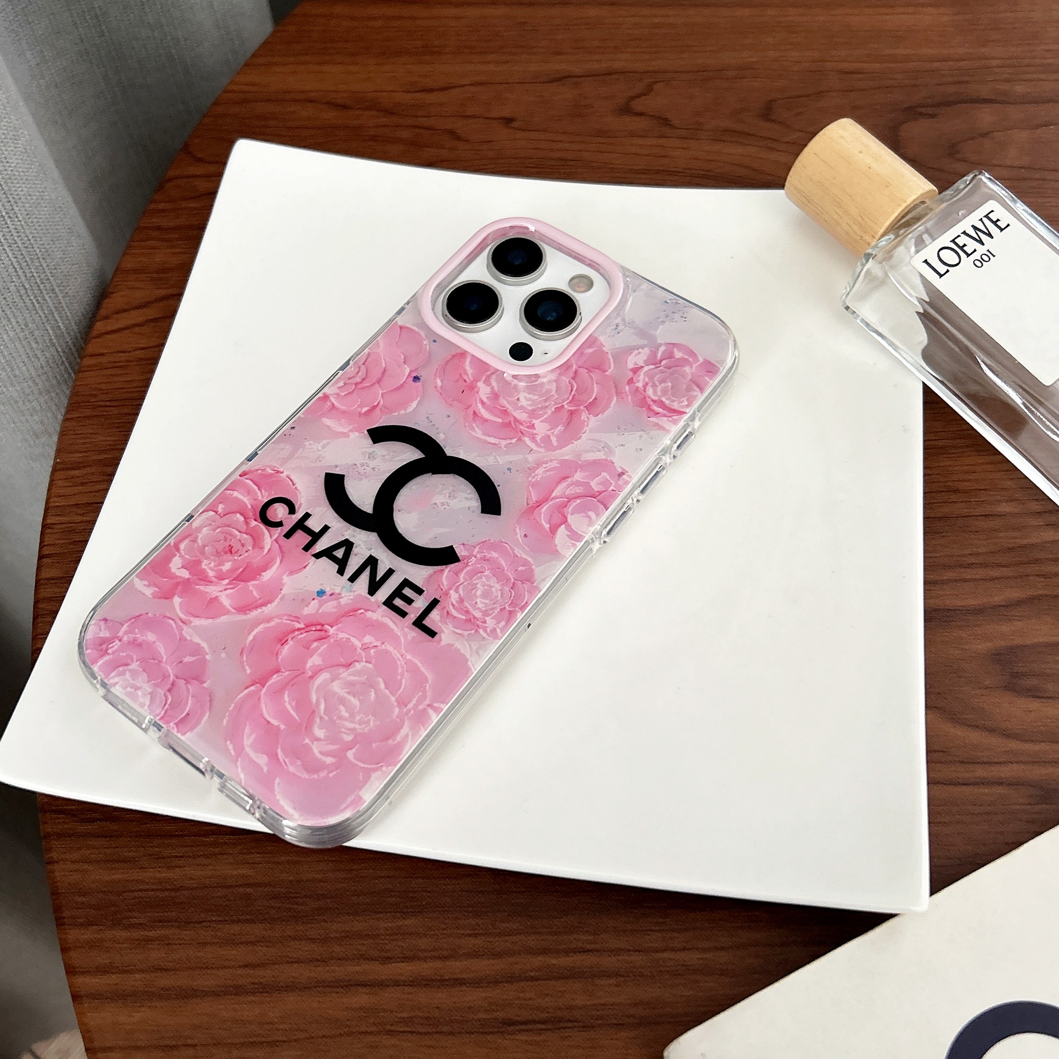 夏季轻奢玫瑰小香风苹果手机壳适用于16ProMax 15Pro 14Pro防摔