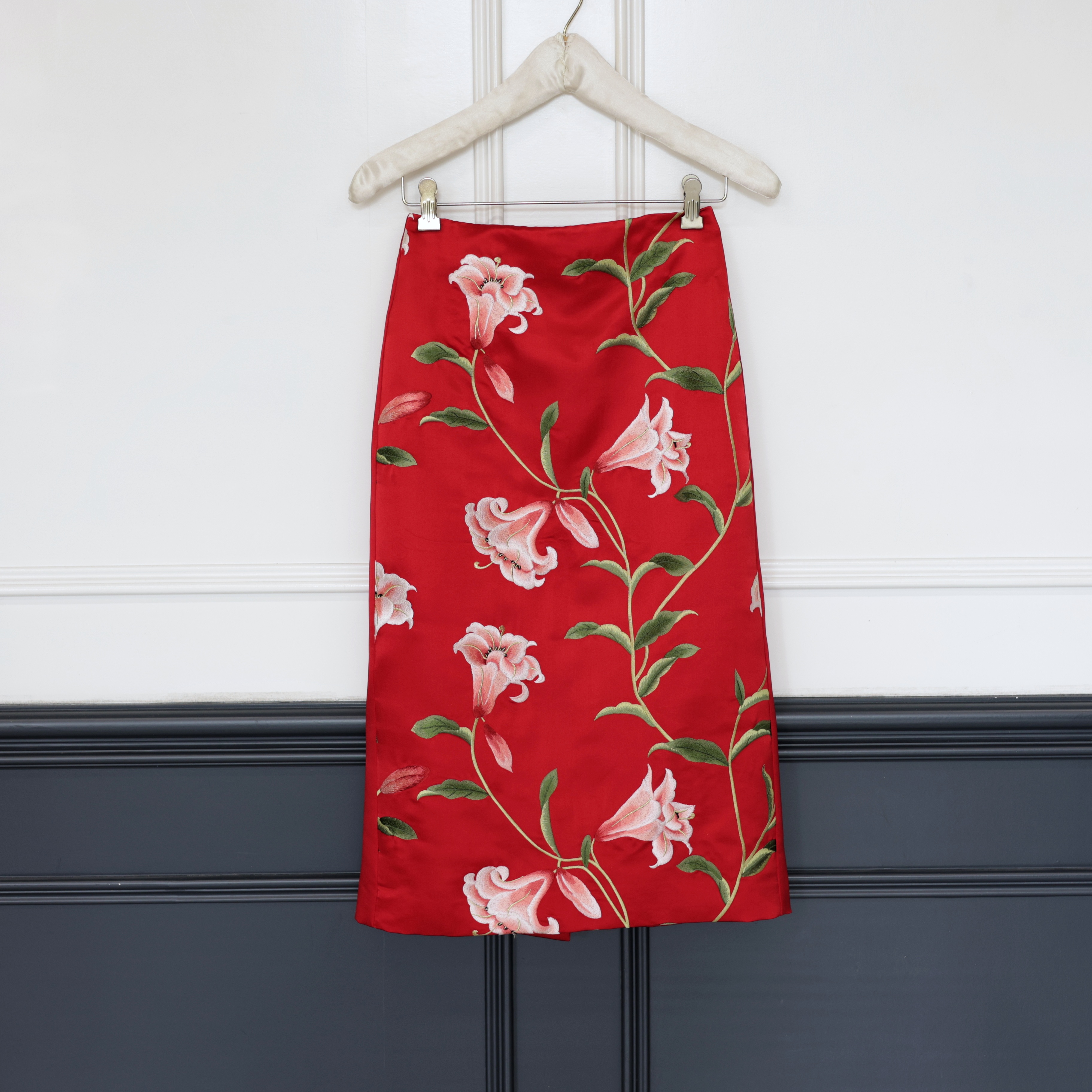 【壁虎姐】GECKO2025新款 新中式红色国风提花刺绣花设计高腰半裙