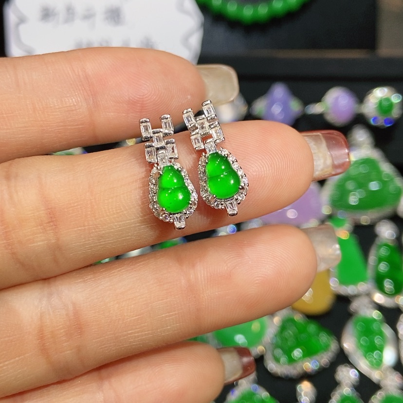 【闪购商品】翡翠耳饰未镶嵌天然翡翠