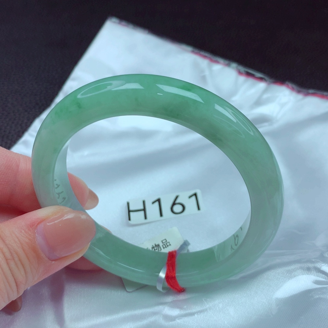 翡翠手镯未镶嵌手镯88