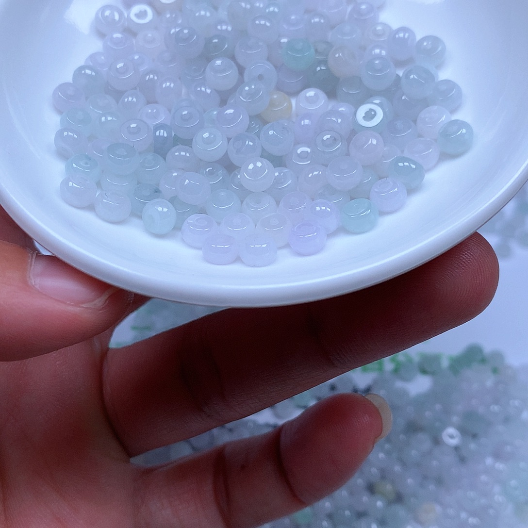 翡翠散珠翡翠翡翠卡3 X5。100颗100元