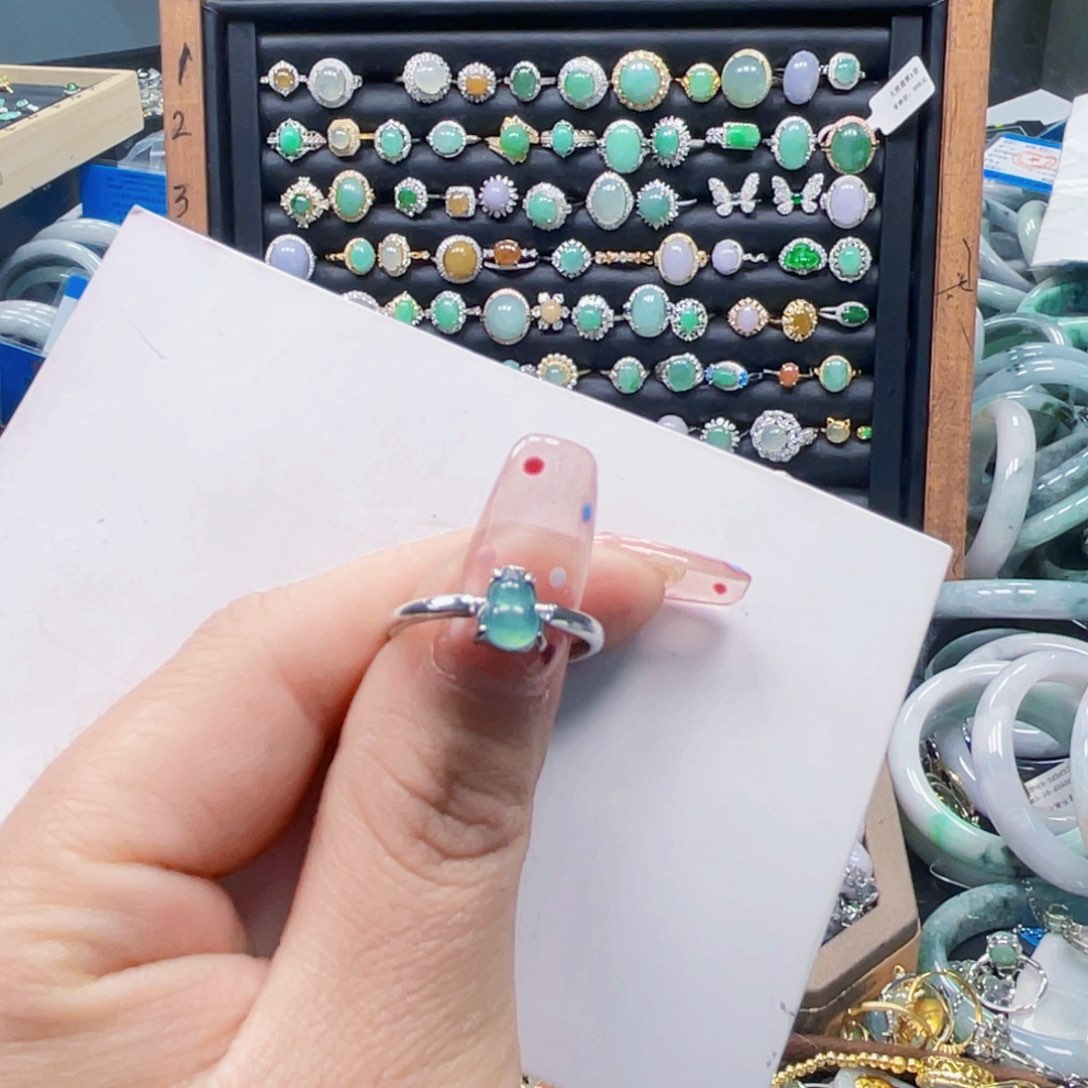 翡翠未镶嵌手镯天然翡翠Ａ货