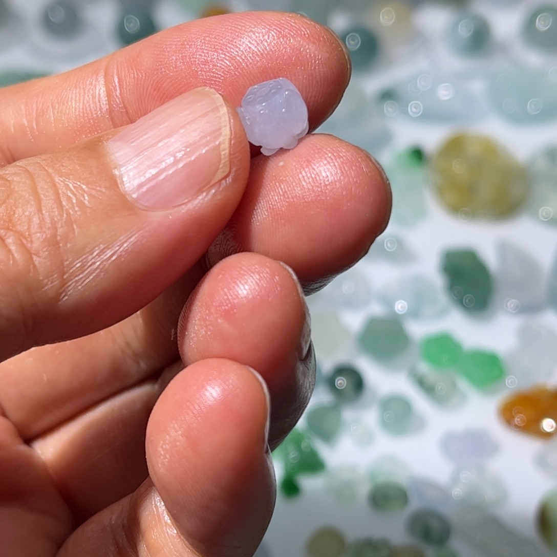 定制翡翠未镶嵌莲花