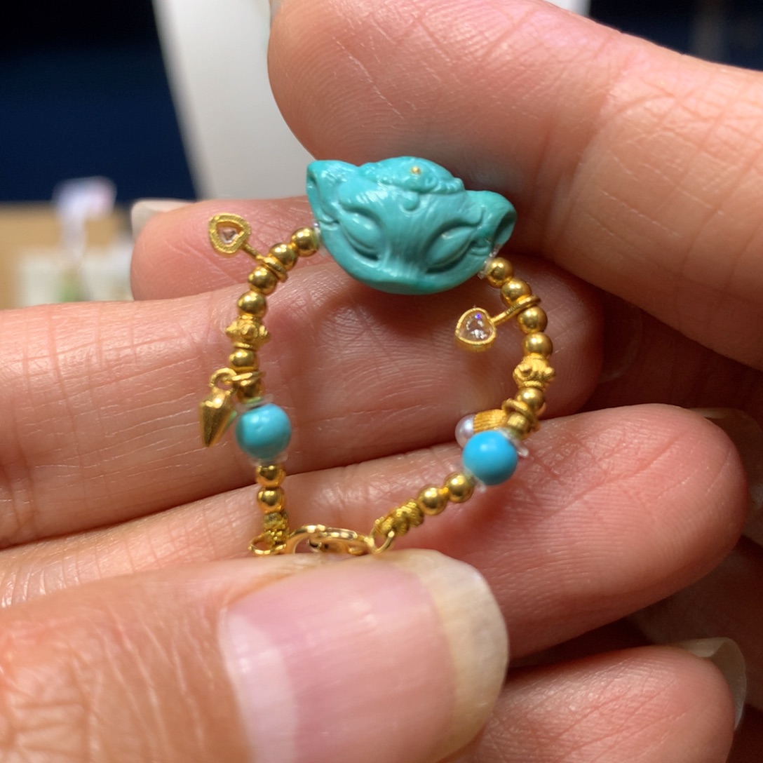 绿松石18K金镶嵌半挂链