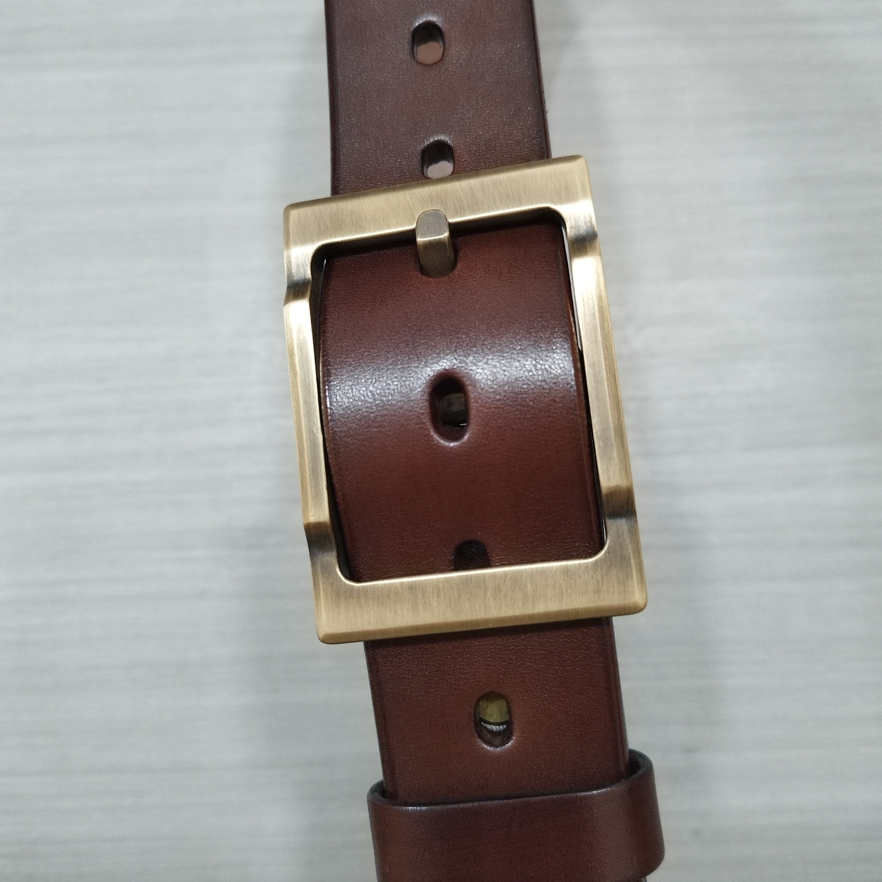 牛崽男款手工腰带。＜线切割手工黄铜扣+加厚实心头层牛皮>