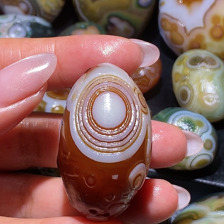 玛瑙/玉髓未镶嵌珠宝奇石12