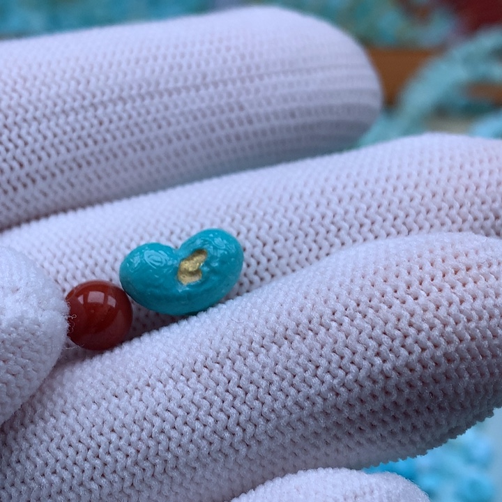 南红玛瑙未镶嵌珠宝奇石