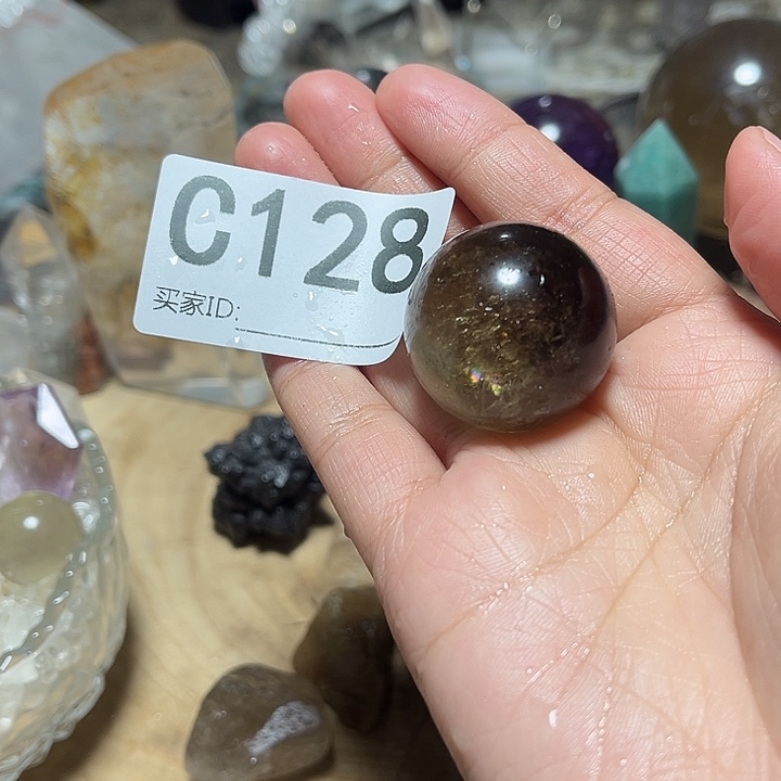 熊***血珠宝半成品未镶嵌水晶