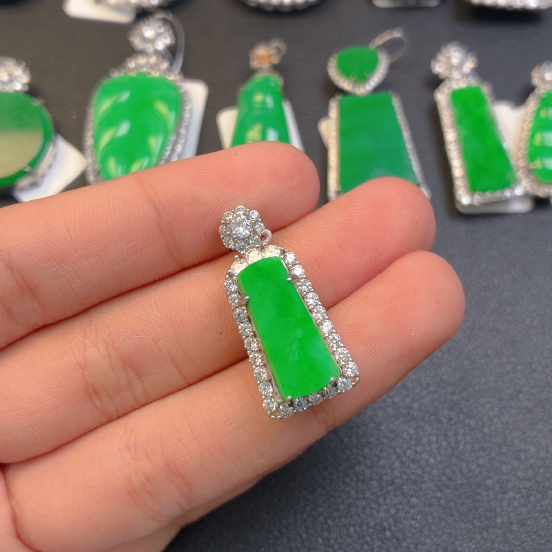 翡翠银S925镶嵌颈饰