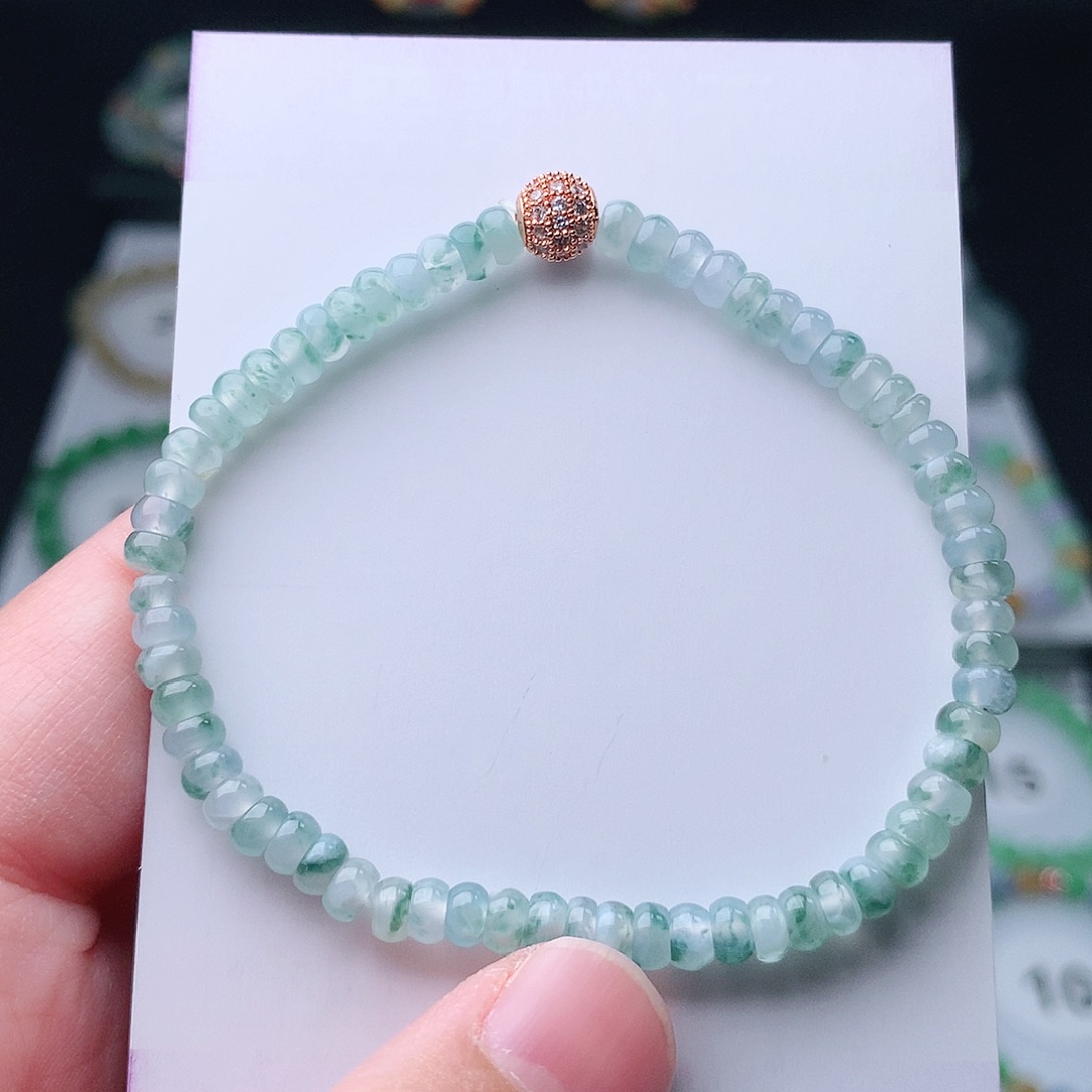 翡翠手串未镶嵌翡翠