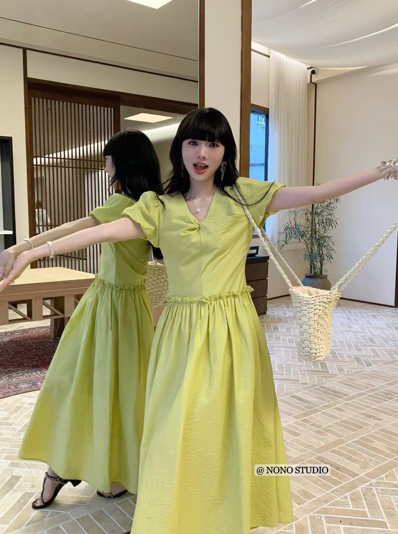 NONO@9725 法式扭结V领泡泡袖收腰长款连衣裙 6-11
