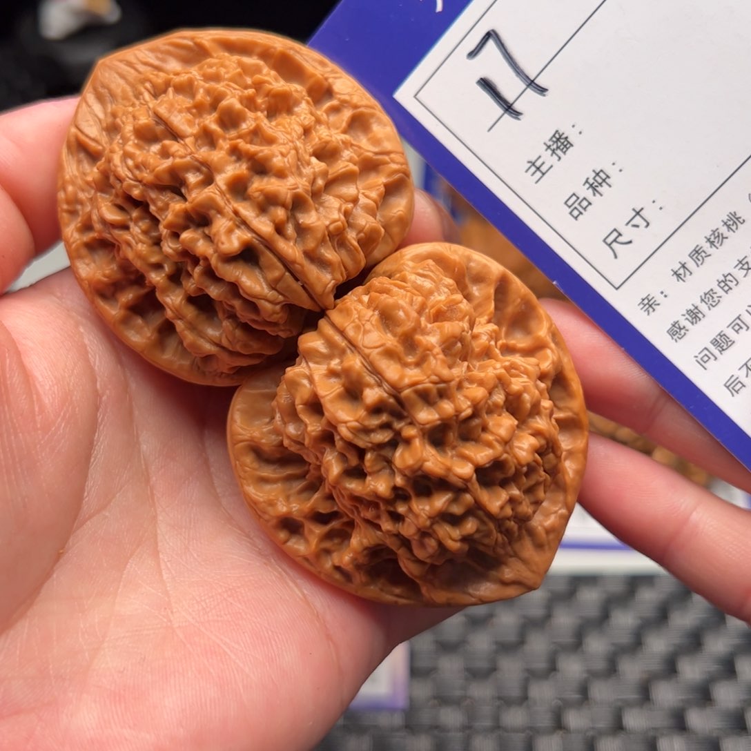 文玩核桃把件17号官帽49