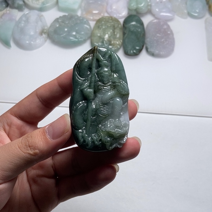 翡翠未镶嵌颈饰齐天大圣22