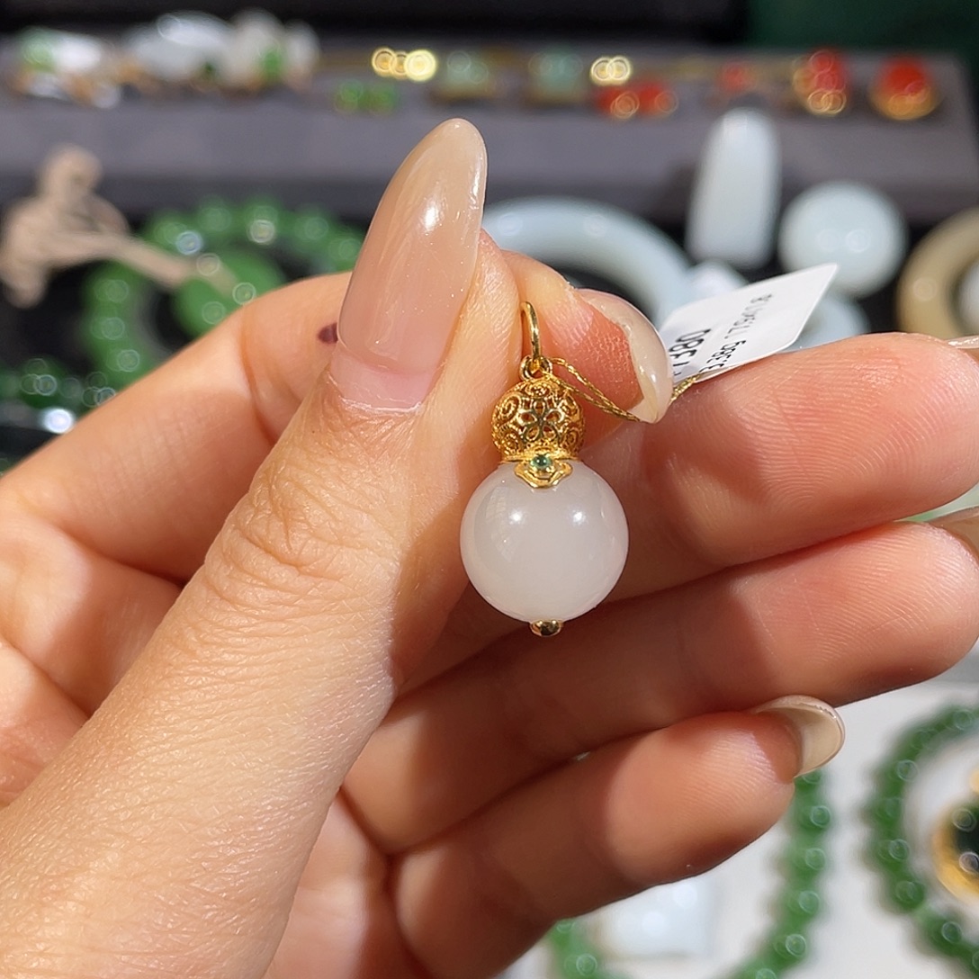 和田玉18K金镶嵌吊坠(不含链)