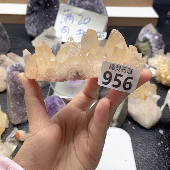 水晶大型摆件（非配饰）未镶嵌