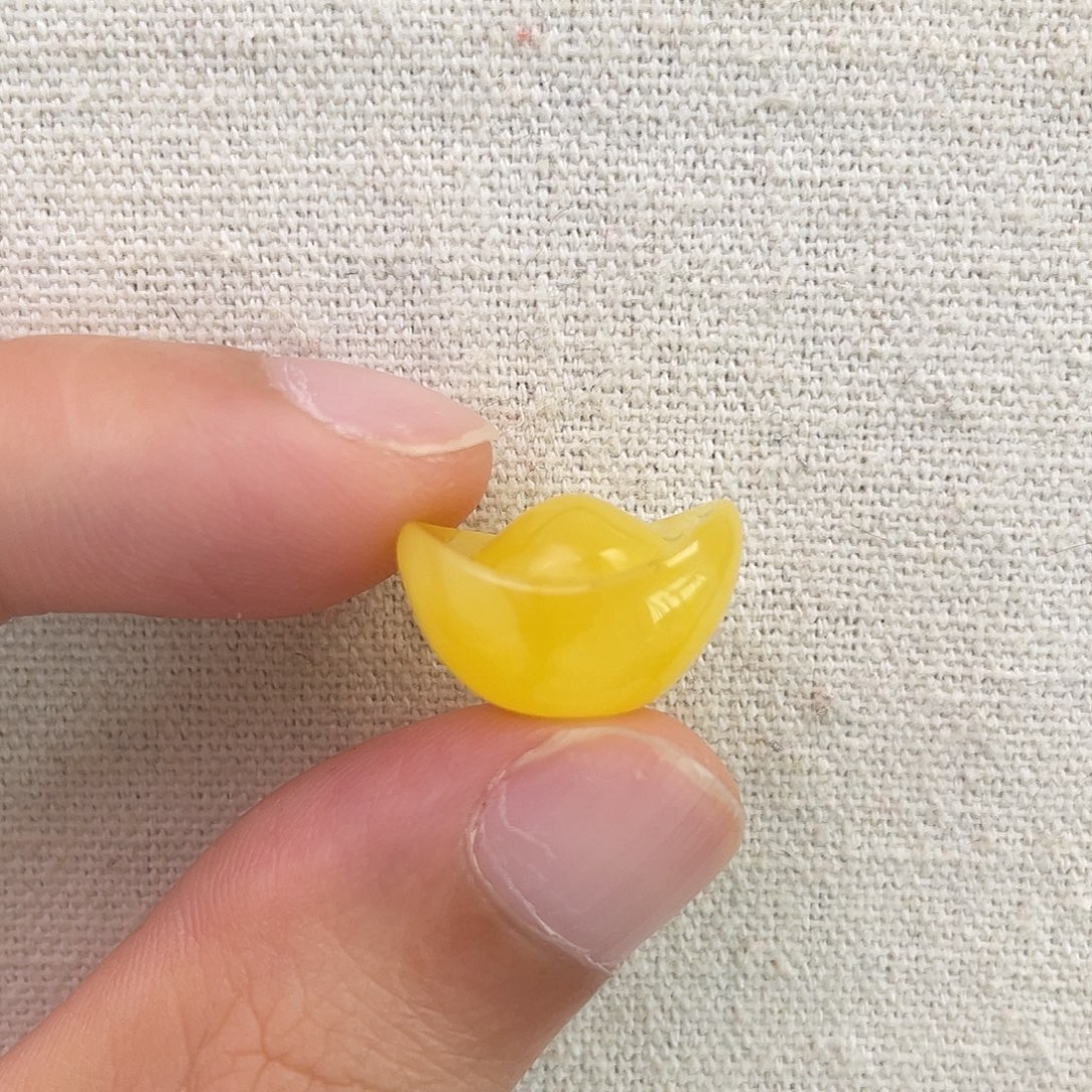 琥珀未镶嵌珠宝奇石金元宝