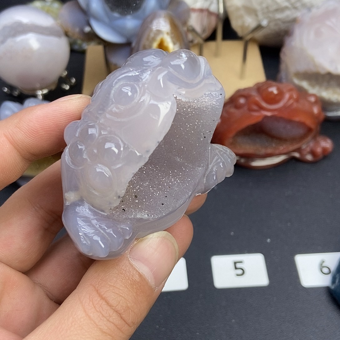 玛瑙/玉髓未镶嵌珠宝奇石