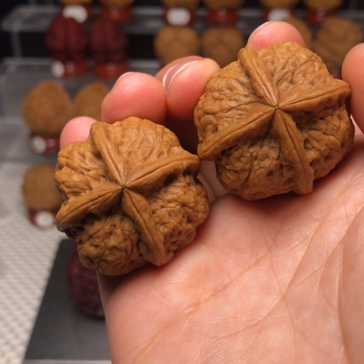 枫****文玩核桃把件200舍利子