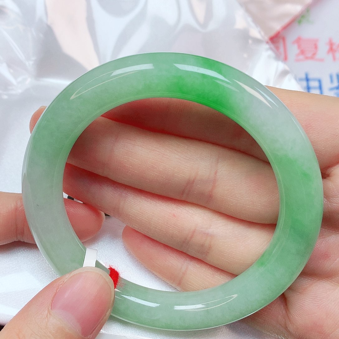 未镶嵌手镯翡翠抖音880