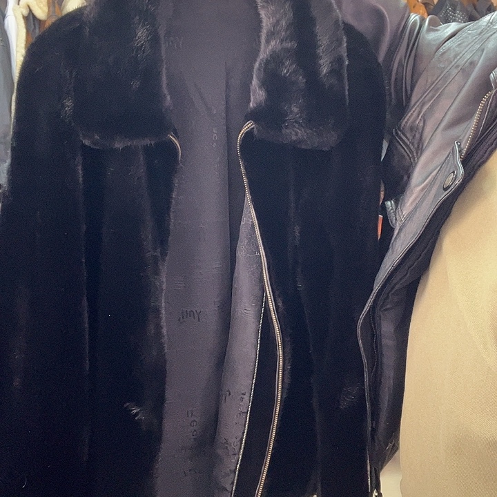 我在你身边陪了好一阵