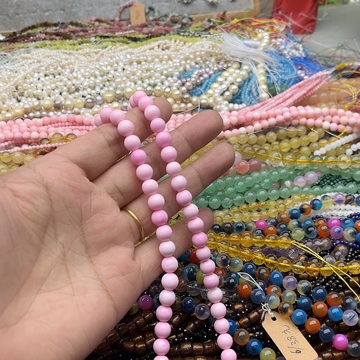 玛瑙/玉髓珠宝半成品未镶嵌一条8mm粉贝贝