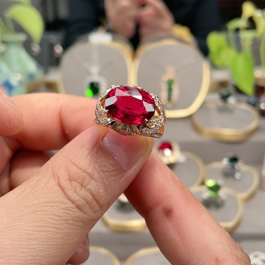 碧玺戒指18K金镶嵌7.53ct