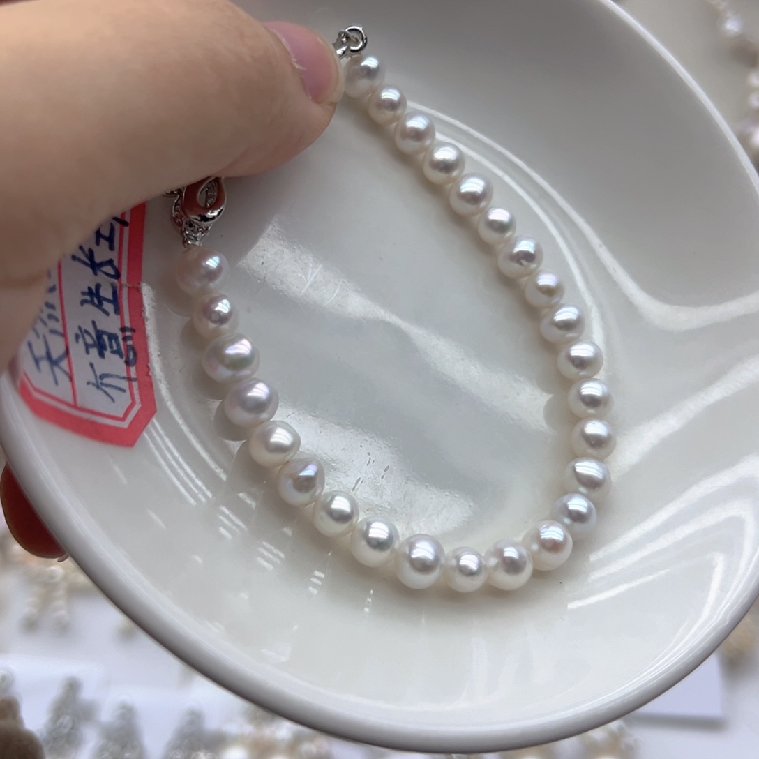 颈饰淡水珍珠未镶嵌