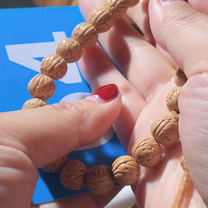 地***者吊坠桃核桃核手串野生64