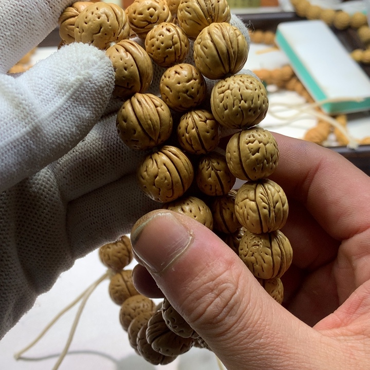 费***哥吊坠桃核桃核手串