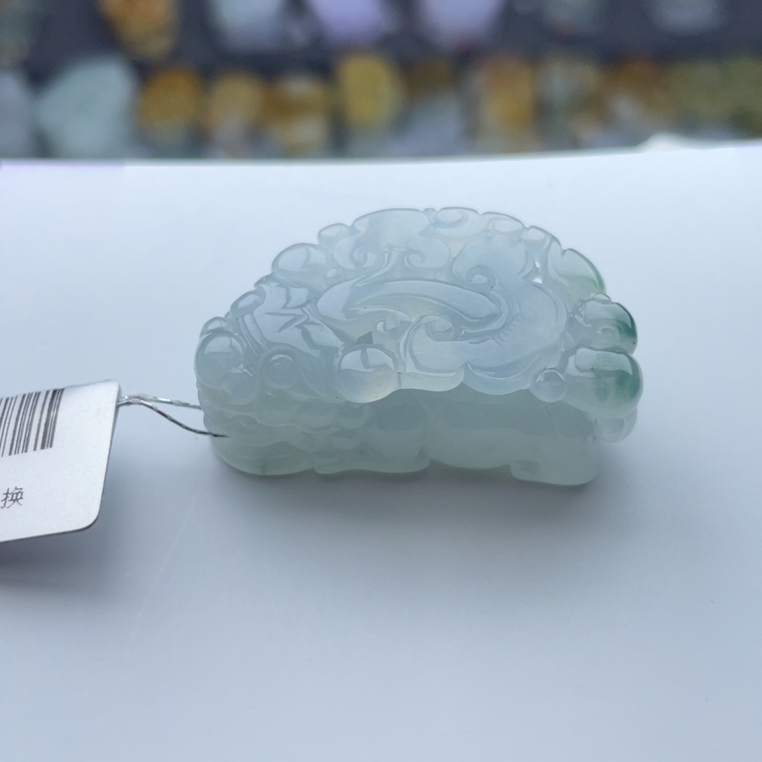 翡翠颈饰未镶嵌貔貅