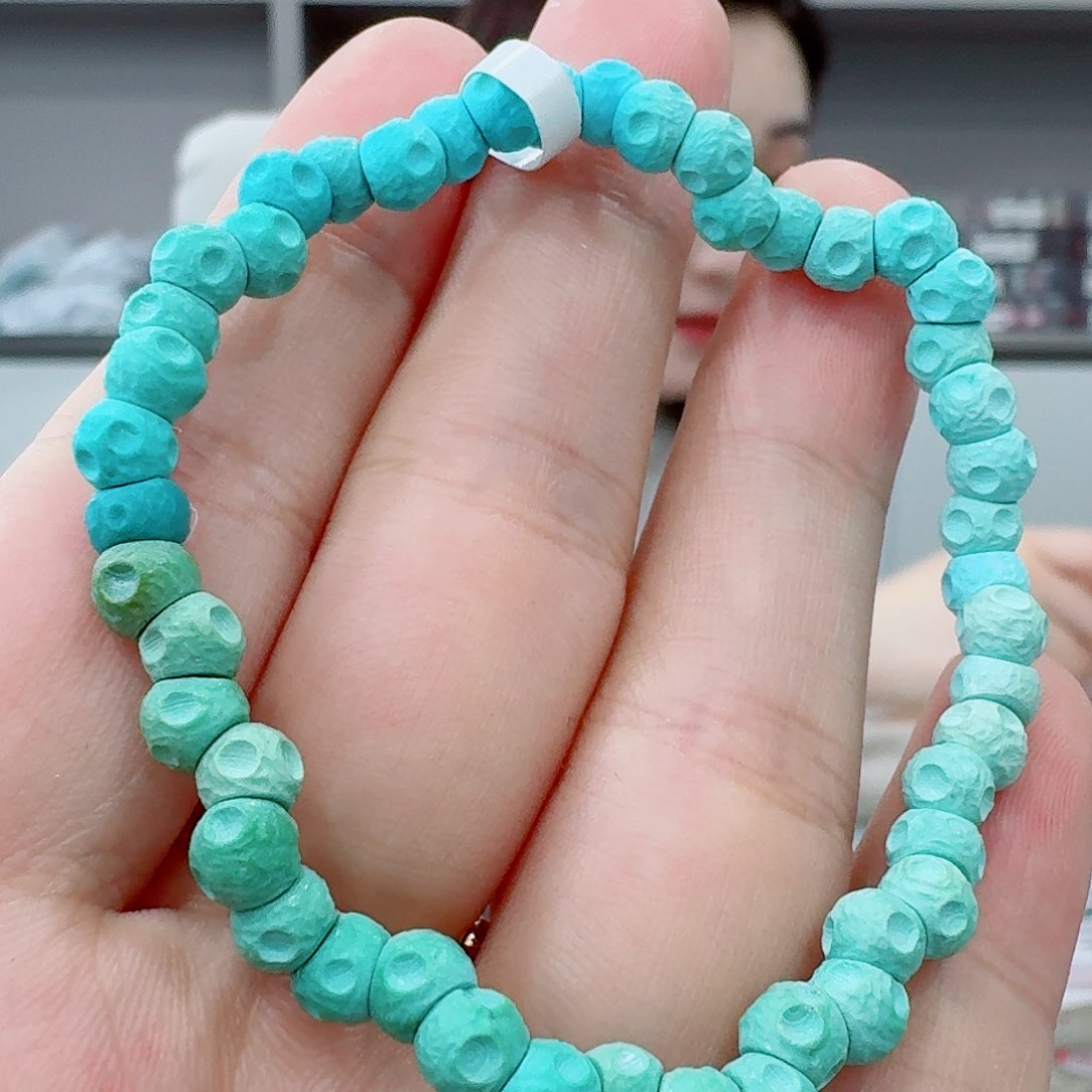 未镶嵌绿松石珠宝奇石